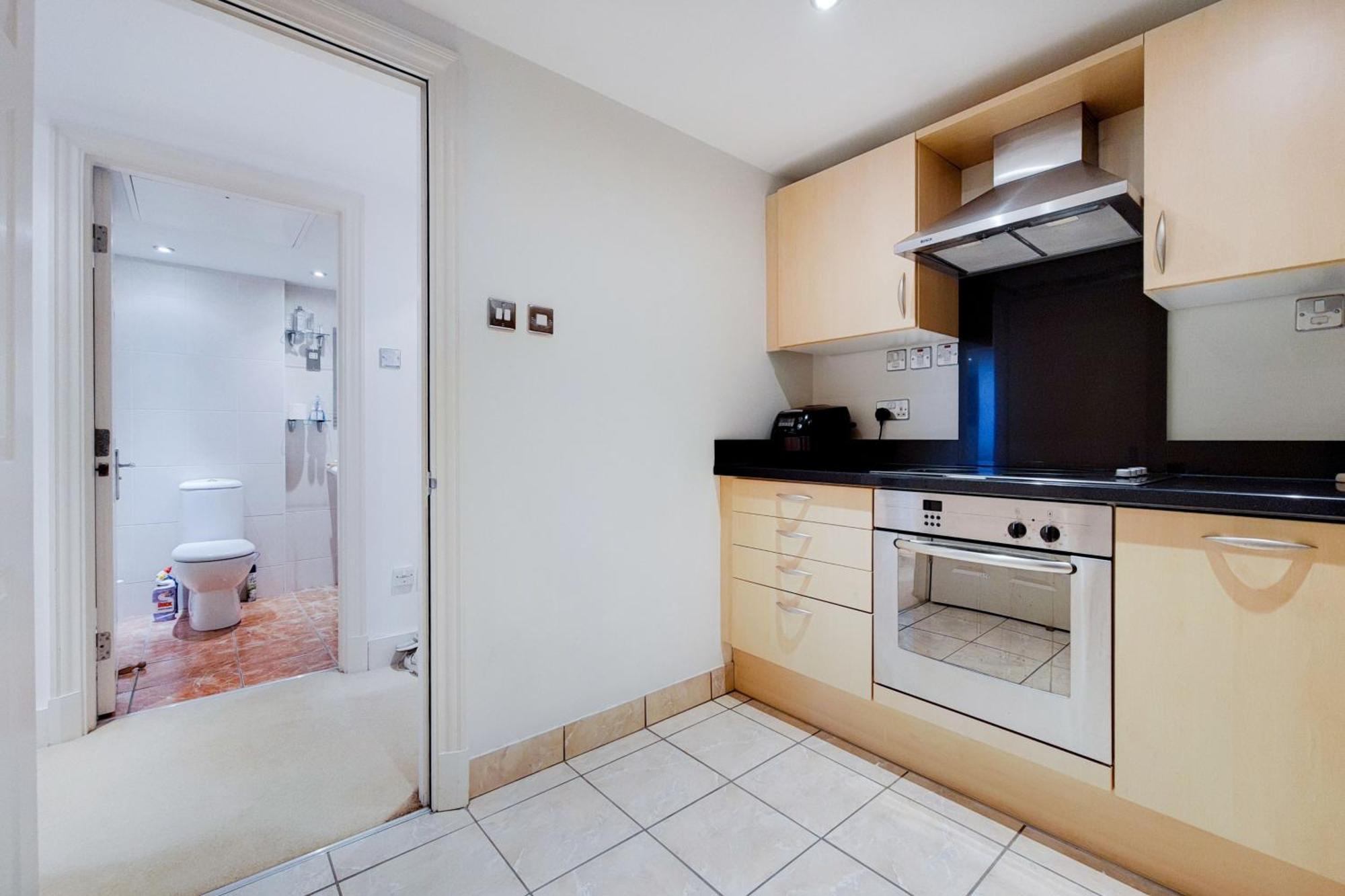 South Kensington - Point West Residences Лондон Екстериор снимка