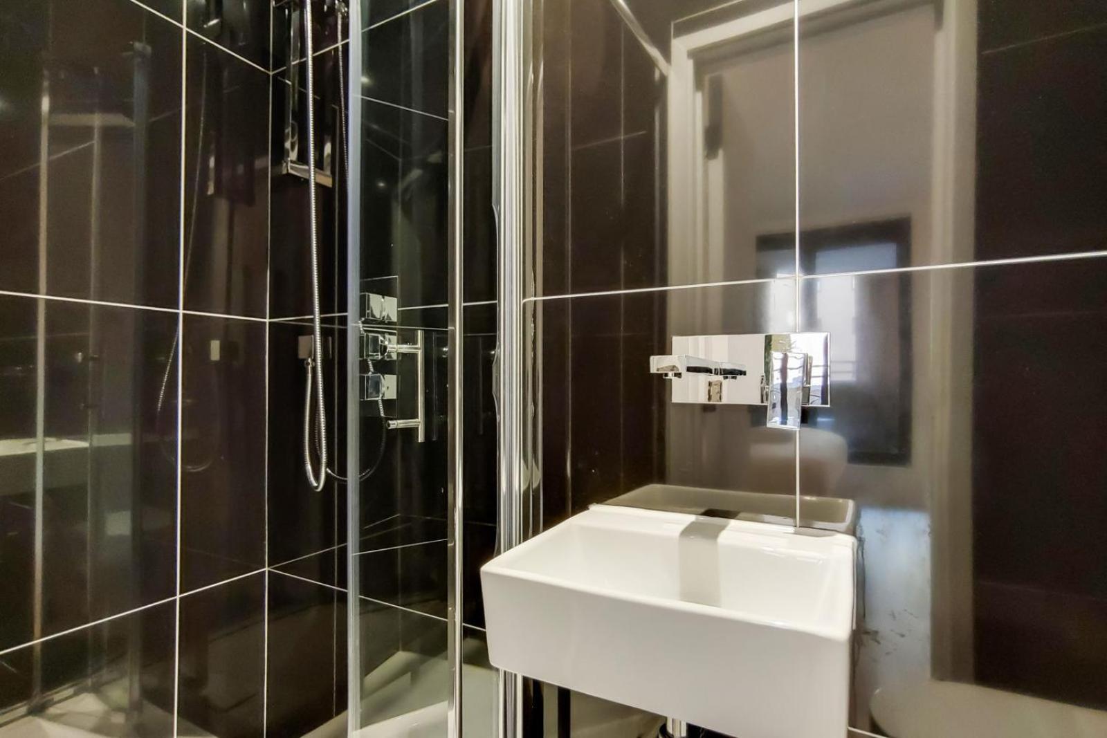 South Kensington - Point West Residences Лондон Екстериор снимка